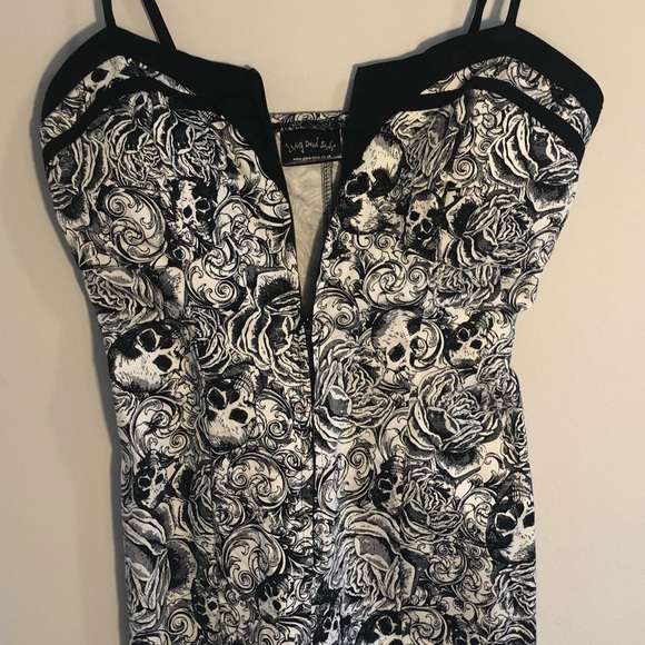 LivingDeadSouls body con pinup skull floral dress - Picture 6 of 12